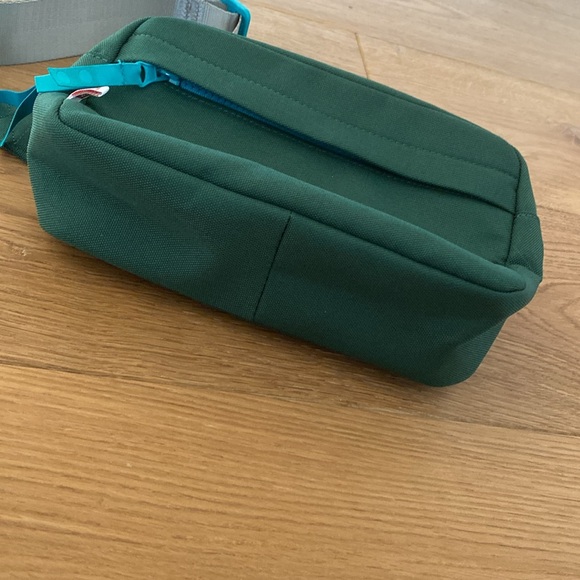 NWOT Target x LEGO bumbag - Picture 3 of 11